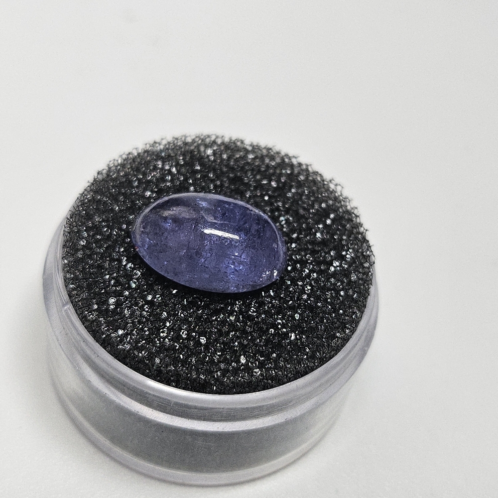 Natural Rare Oval Cut Cabochon Tanzanite 5.10tcw